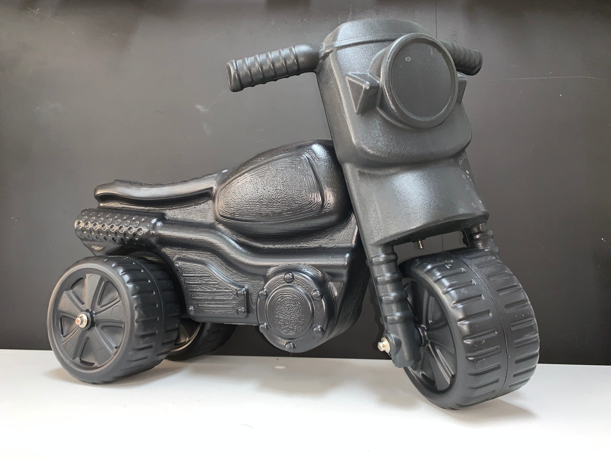 Plastic motorbike for toddlers deals